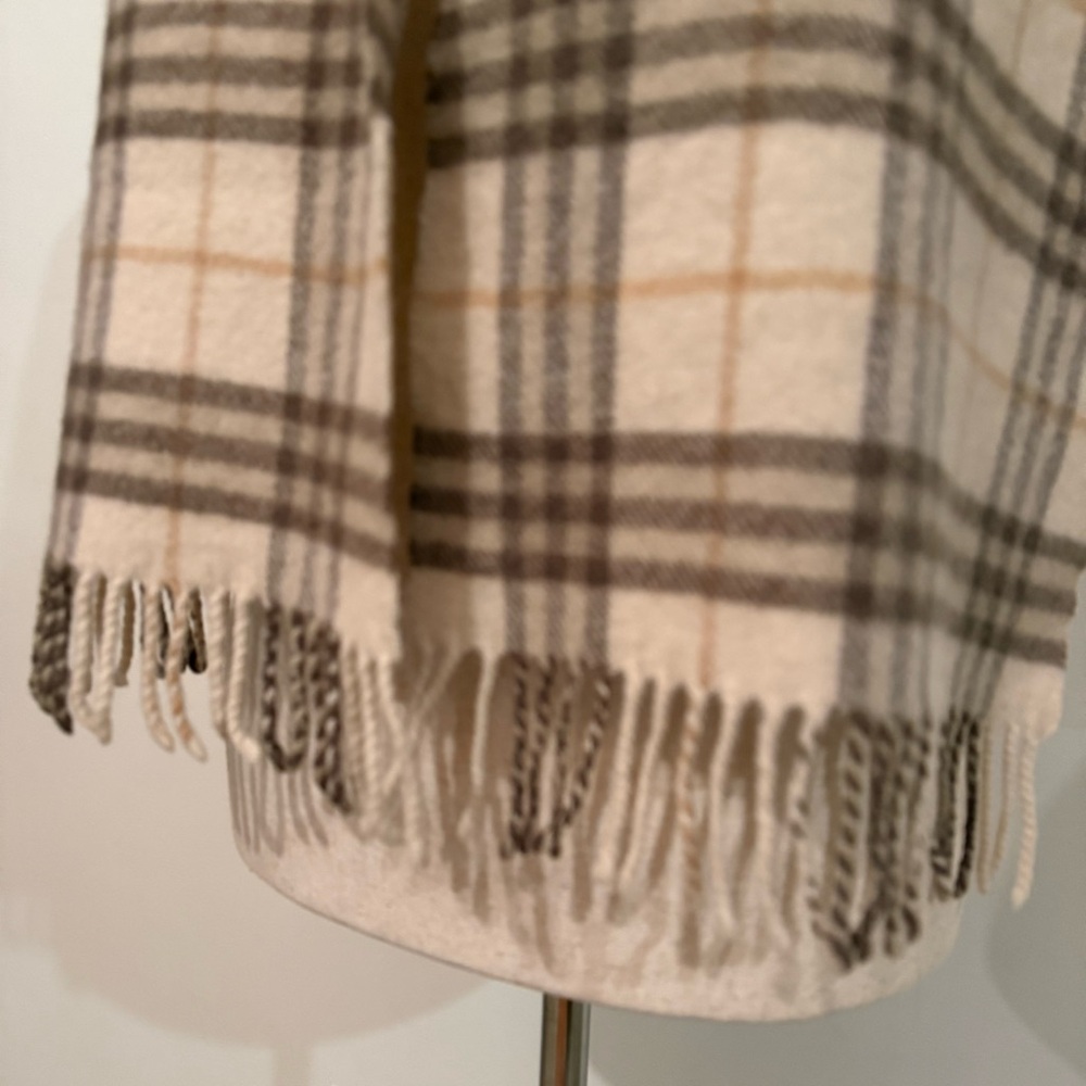 BURBERRY Check Lambswool Scarf  in Cream and Taupe - Picture 3 of 5